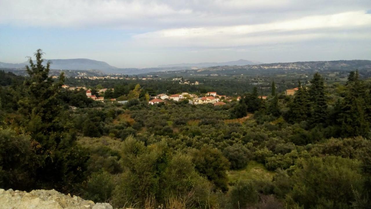 Tzitzifes Stone Mansion Villa Bagian luar foto